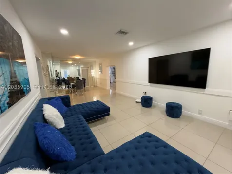 224 E 42nd Street Hialeah FL 33013
