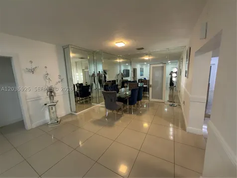 224 E 42nd Street Hialeah FL 33013