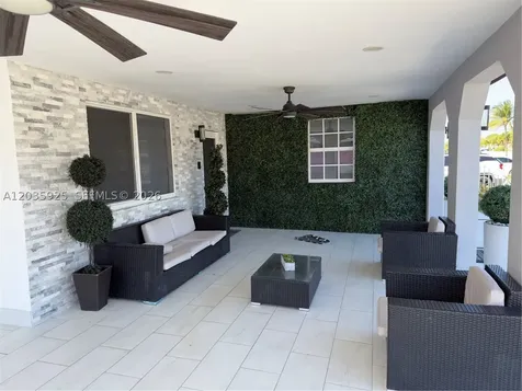 224 E 42nd Street Hialeah FL 33013