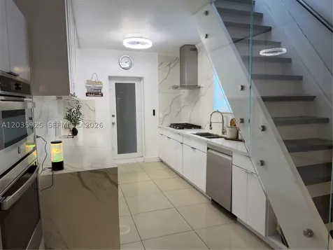 224 E 42nd Street Hialeah FL 33013