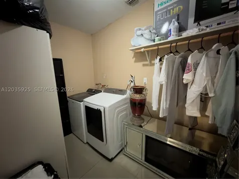 224 E 42nd Street Hialeah FL 33013
