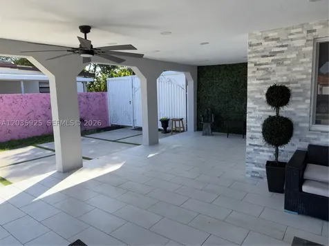 224 E 42nd Street Hialeah FL 33013