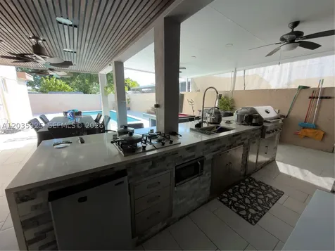 224 E 42nd Street Hialeah FL 33013