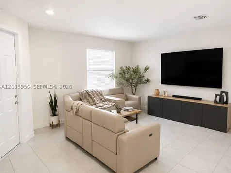 3476 W 114th Terrace Hialeah Gardens FL 33018