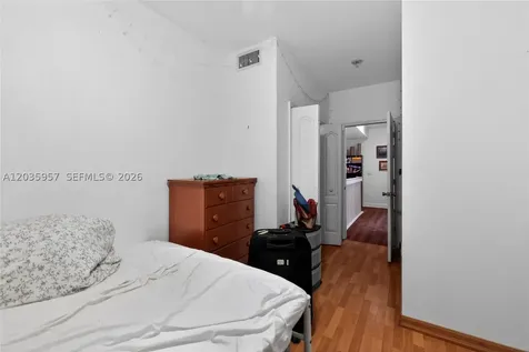 11042 NW 43rd Terrace Doral FL 33178