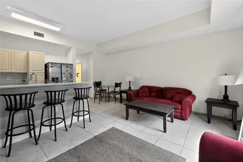 11042 NW 43rd Terrace Doral FL 33178