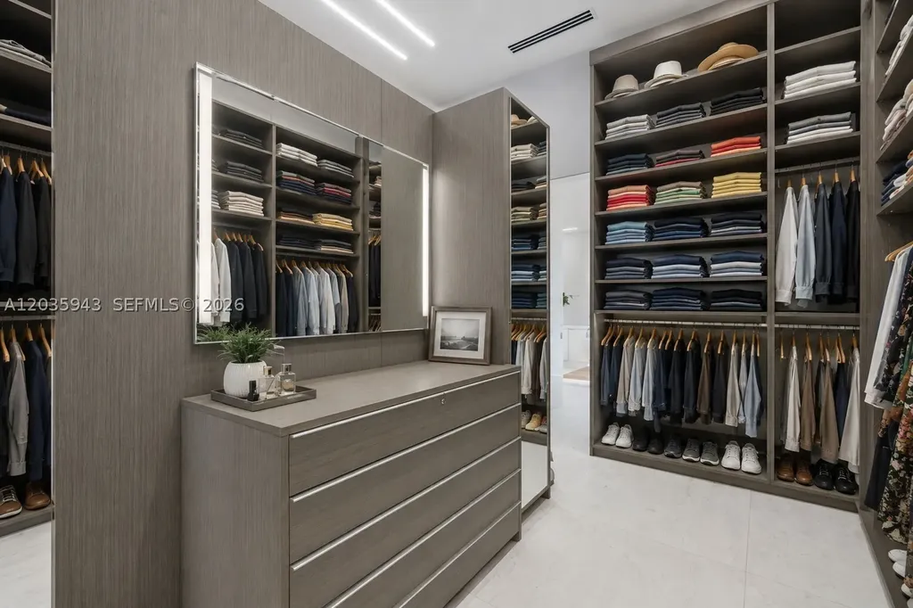 1205 Seagull Terrace Hollywood FL 33019