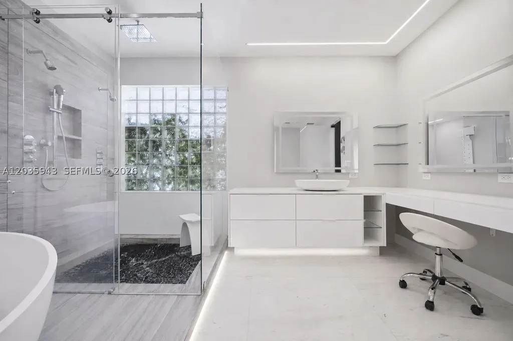 1205 Seagull Terrace Hollywood FL 33019
