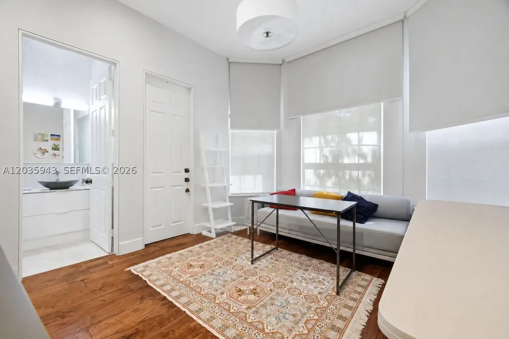 1205 Seagull Terrace Hollywood FL 33019