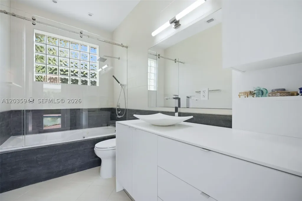 1205 Seagull Terrace Hollywood FL 33019