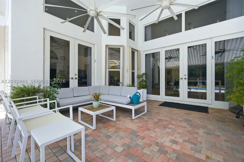 1205 Seagull Terrace Hollywood FL 33019