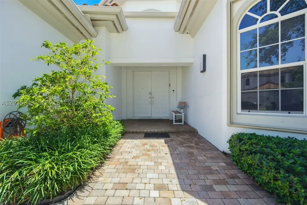 1205 Seagull Terrace Hollywood FL 33019