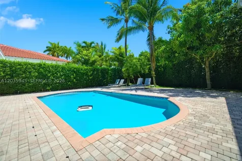 1205 Seagull Terrace Hollywood FL 33019