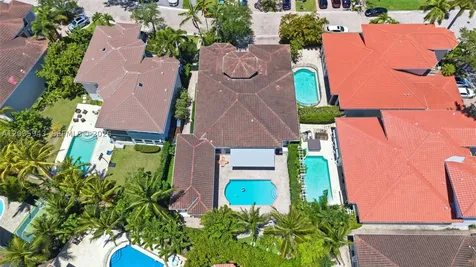 1205 Seagull Terrace Hollywood FL 33019