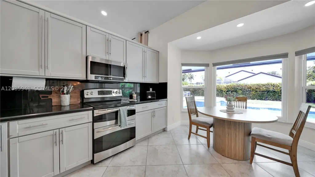 10602 NW 49th Place Coral Springs FL 33076
