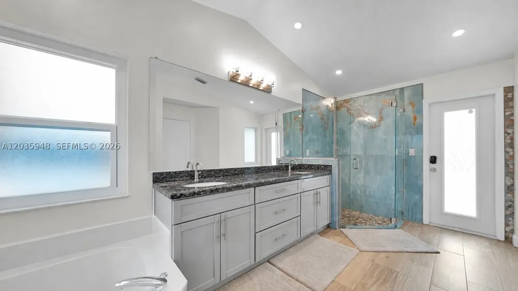 10602 NW 49th Place Coral Springs FL 33076