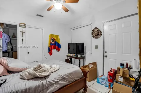 2300 NW 9th Street Miami FL 33125