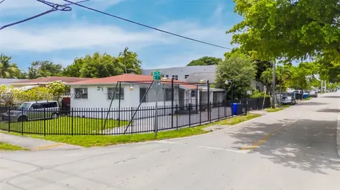 2300 NW 9th Street Miami FL 33125