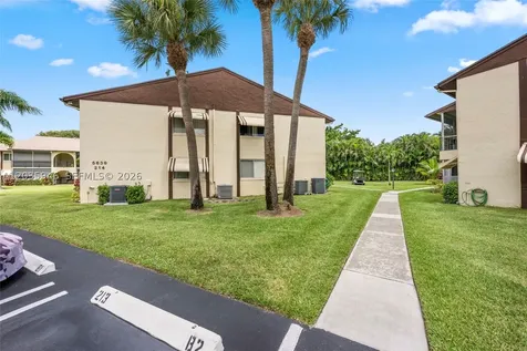 5839 La Pinata Boulevard Green Acres FL 33463