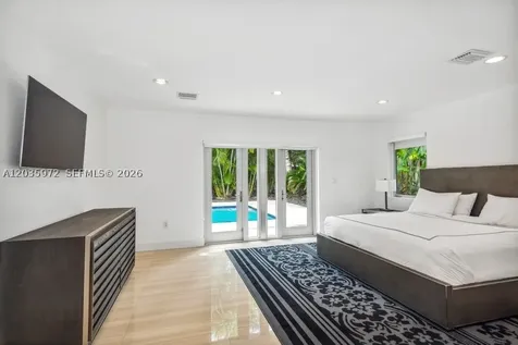 8215 SW 63rd Place Miami FL 33143
