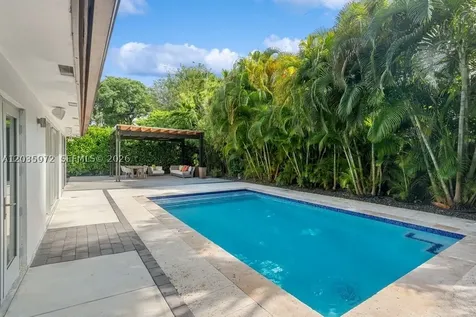 8215 SW 63rd Place Miami FL 33143