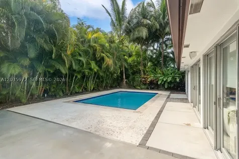 8215 SW 63rd Place Miami FL 33143