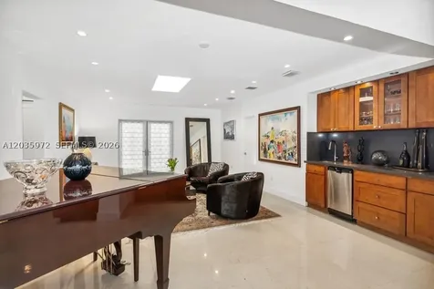 8215 SW 63rd Place Miami FL 33143