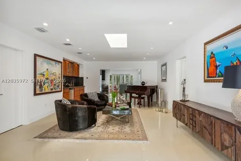 8215 SW 63rd Place Miami FL 33143