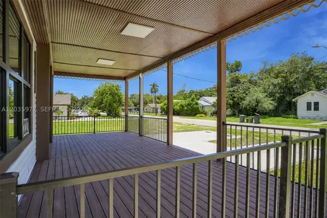 3221 Edgewood Fort Myers FL 33916