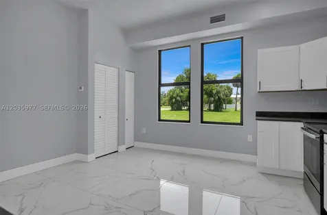 3221 Edgewood Fort Myers FL 33916
