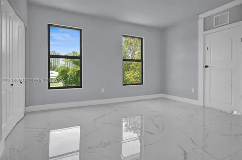 3221 Edgewood Fort Myers FL 33916