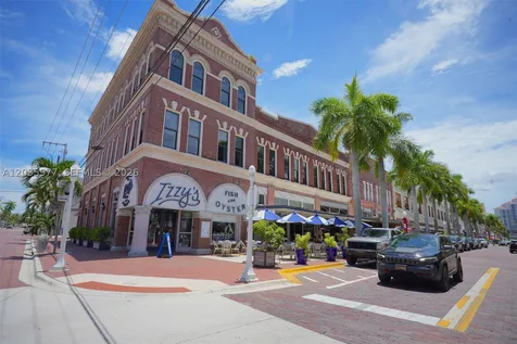 3221 Edgewood Fort Myers FL 33916