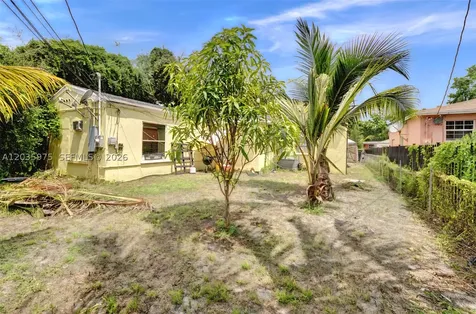 1042 NW 76th Street Miami FL 33150