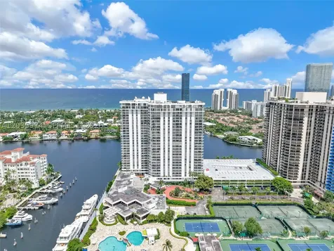 19707 Turnberry Way Aventura FL 33180