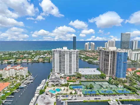 19707 Turnberry Way Aventura FL 33180