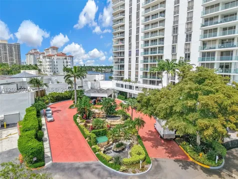 19707 Turnberry Way Aventura FL 33180