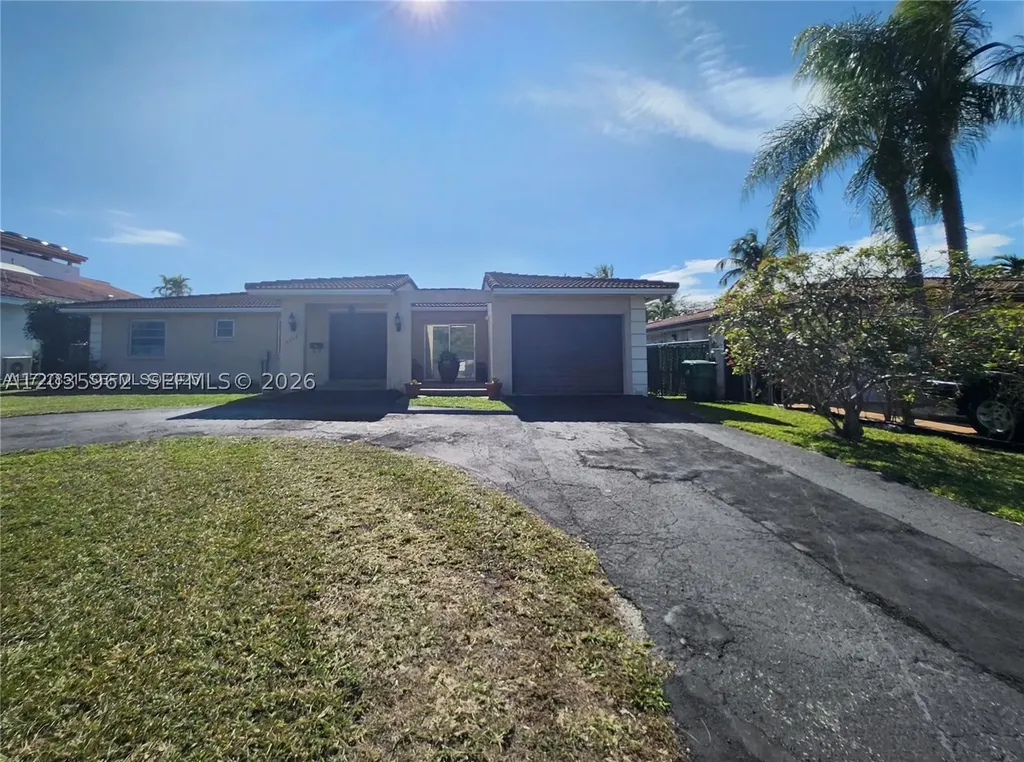 8764 SW 54th Terrace Miami FL 33165