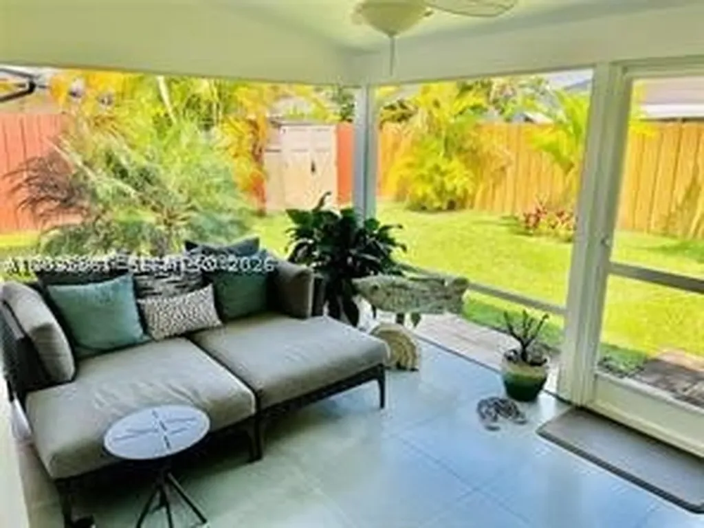 1721 NE 55th Street Fort Lauderdale FL 33334