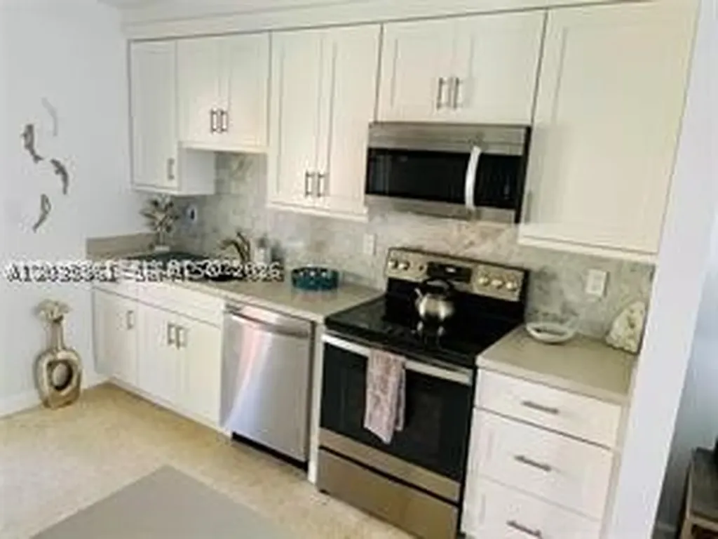 1721 NE 55th Street Fort Lauderdale FL 33334