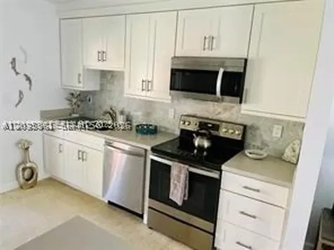 1721 NE 55th Street Fort Lauderdale FL 33334