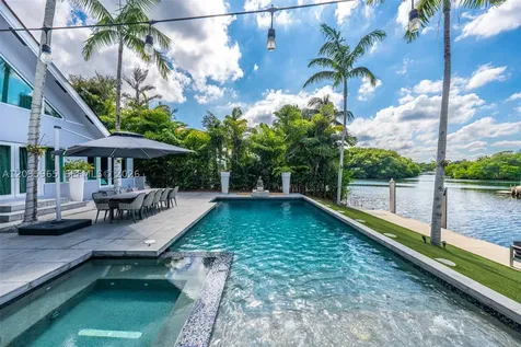 6944 Sunrise Terrace Coral Gables FL 33133