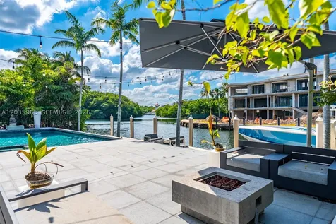 6944 Sunrise Terrace Coral Gables FL 33133