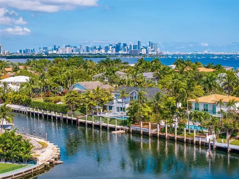 6944 Sunrise Terrace Coral Gables FL 33133