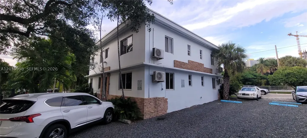 350 SW 15th Road Miami FL 33129