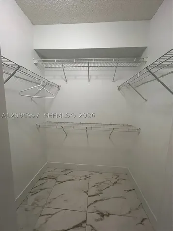 5085 NW 7th Street Miami FL 33126