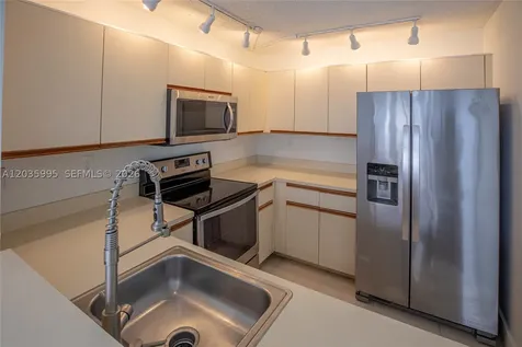 21212 Harbor Way Aventura FL 33180