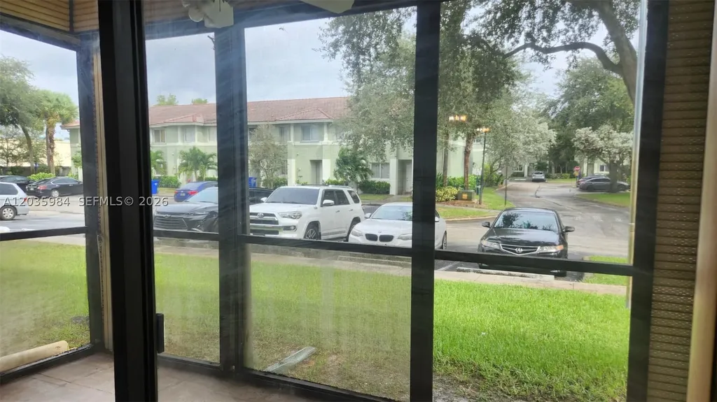 5981 Washington Street Hollywood FL 33023