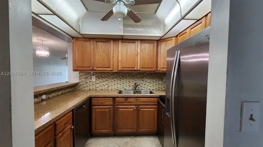 5981 Washington Street Hollywood FL 33023