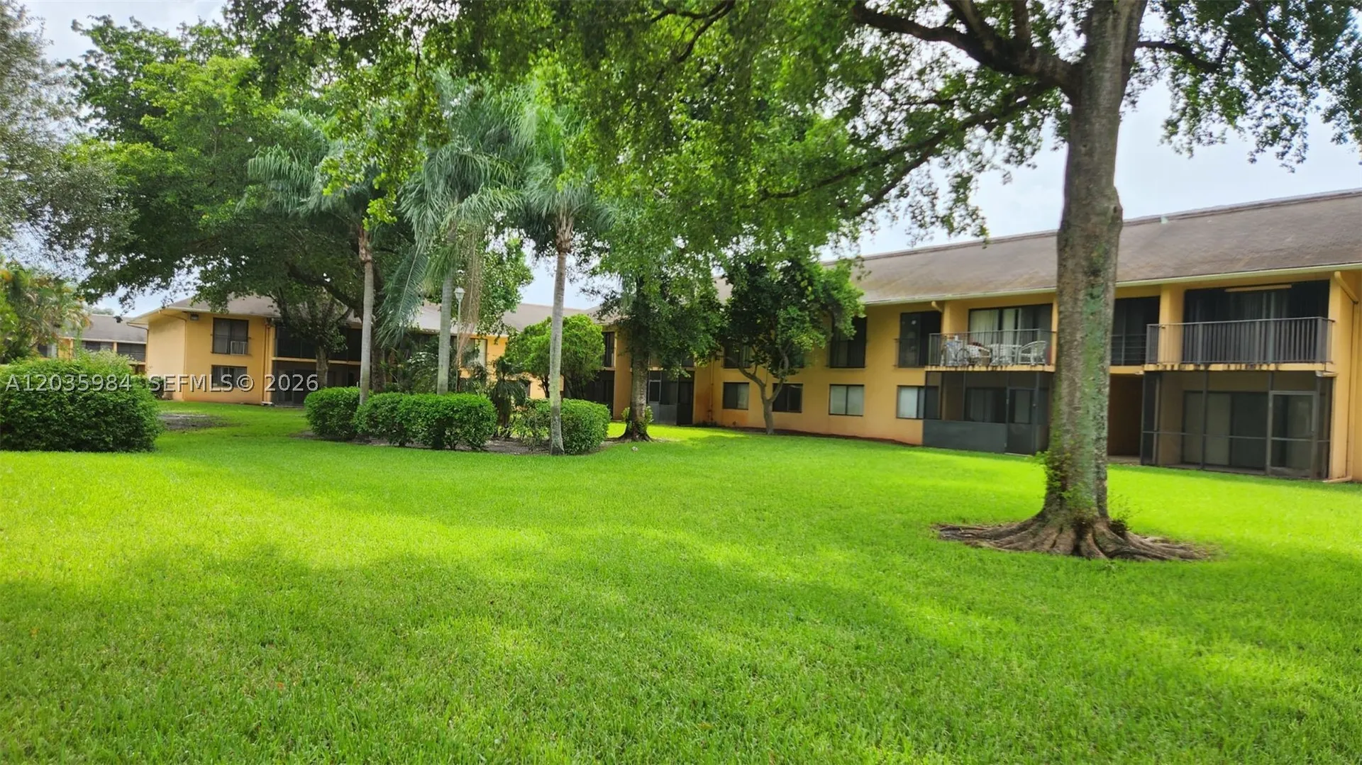 5981 Washington Street Hollywood FL 33023