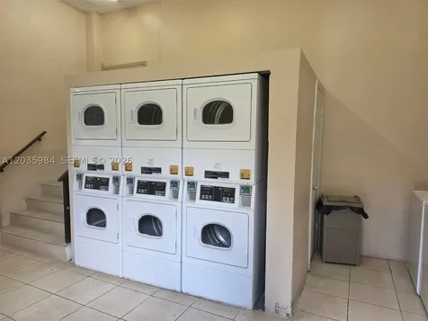 5981 Washington Street Hollywood FL 33023